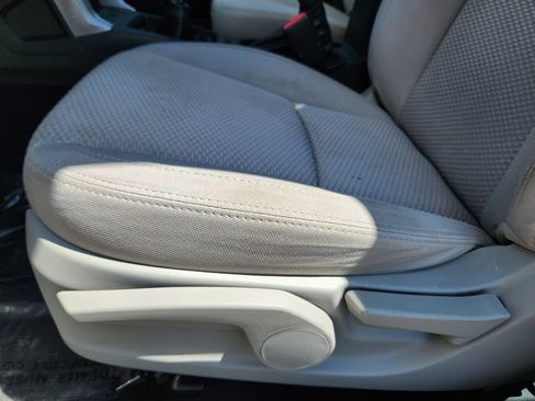 Used 2015 Subaru Forester 2.5i AWD/4WD image 10