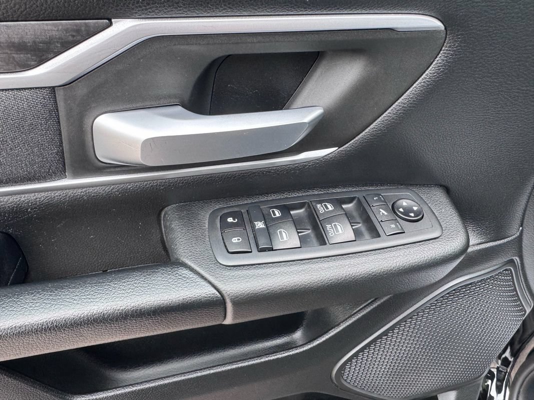 Used 2020 RAM 1500 Big Horn AWD/4WD image 10