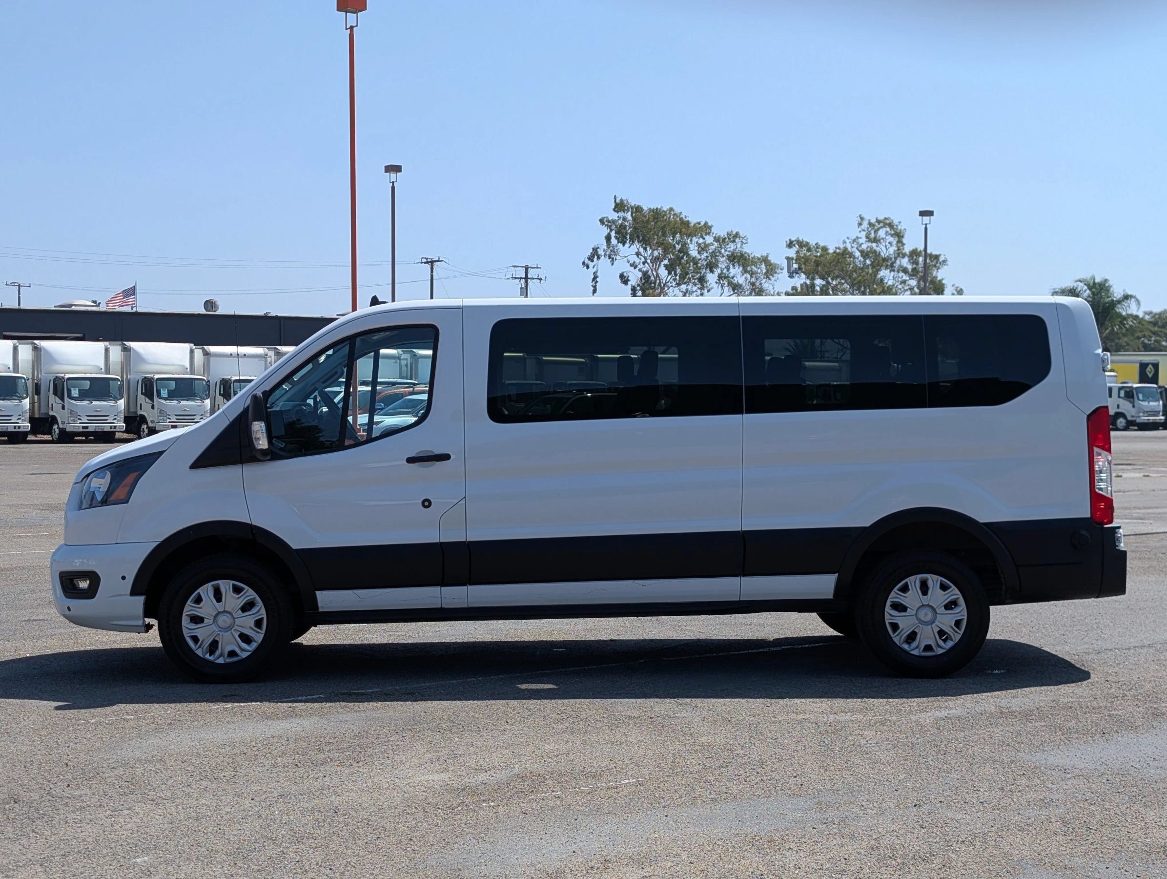 Used 2024 Ford Transit 350 XLT RWD image 4