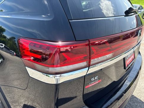 Used 2024 Volkswagen Atlas SE FWD image 13