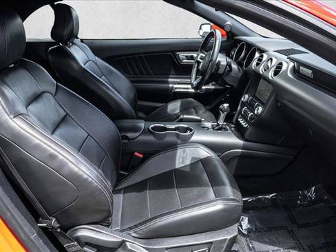 Used 2018 Ford Mustang GT Premium RWD image 25