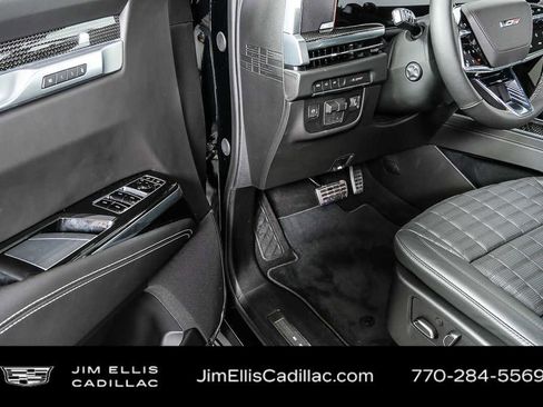 Used 2026 Cadillac Escalade V image 8