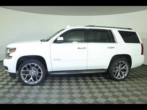 Used 2015 Chevrolet Tahoe LT AWD/4WD image 4