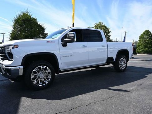 New 2026 Chevrolet Silverado 2500 LTZ w/ LTZ Premium Package image 3
