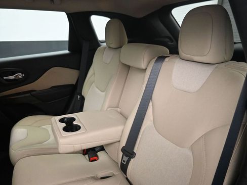 Used 2016 Jeep Cherokee Sport AWD/4WD image 20