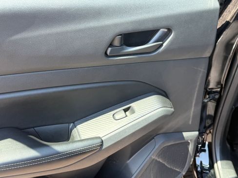 Used 2024 Nissan Altima 2.5 SV FWD image 7