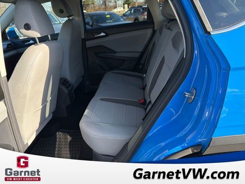 Certified 2023 Volkswagen Taos SE image 24