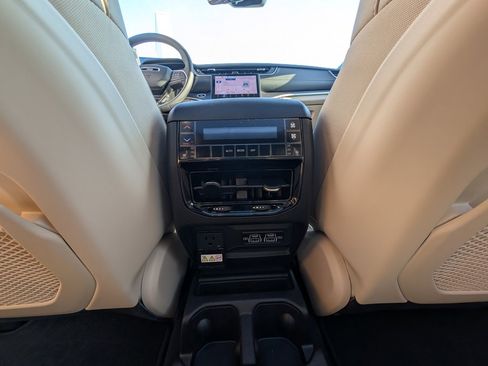 New 2025 Jeep Grand Cherokee L Limited image 19