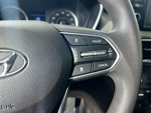 Used 2020 Hyundai Santa Fe SE image 17