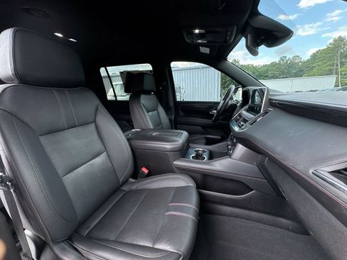 Used 2023 Chevrolet Suburban RST AWD/4WD image 32