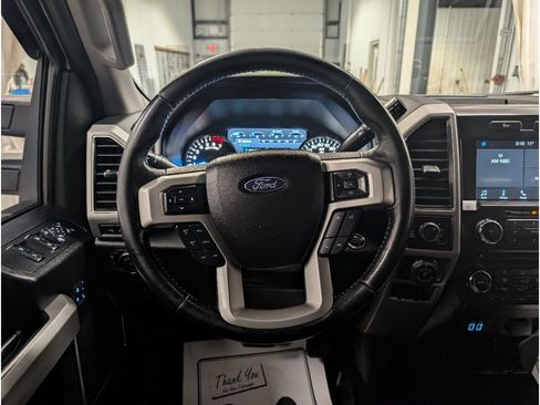 Used 2017 Ford F150 Lariat w/ Heavy-Duty Payload Package image 11