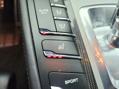 Used 2015 Porsche Panamera GTS image 19