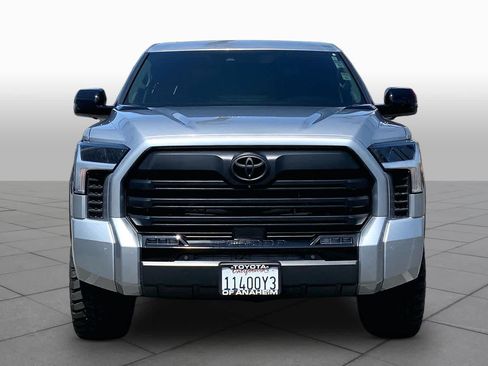 Used 2024 Toyota Tundra Limited AWD/4WD image 3