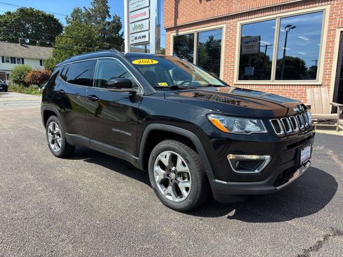 Used 2021 Jeep Compass Limited w/ Sun and Sound Group AWD/4WD image 27