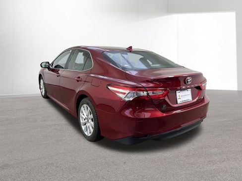 Used 2020 Toyota Camry LE FWD image 29