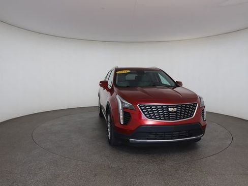 Used 2021 Cadillac XT4 Premium Luxury w/ Cold Weather Package AWD/4WD image 30