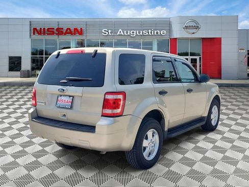 Used 2011 Ford Escape XLS w/ 101A Rapid Spec Order Code AWD/4WD image 2