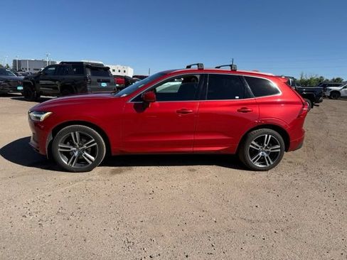 Used 2018 Volvo XC60 T5 Momentum w/ Convenience Package AWD/4WD image 2