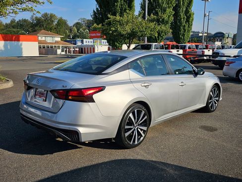 Used 2022 Nissan Altima 2.5 SR image 5