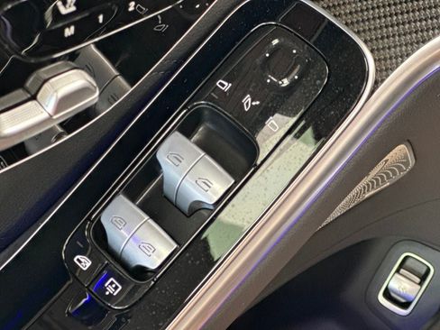 Used 2024 Mercedes-Benz S 63 AMG S image 32