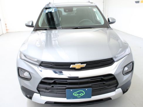 Certified 2023 Chevrolet TrailBlazer LT w/ Convenience Package FWD image 2