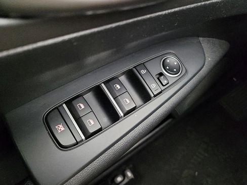 Used 2021 Kia Forte LXS FWD image 27