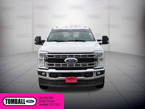 Used 2024 Ford F350 XLT w/ FX4 Off-Road Package image 2