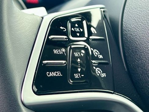 Certified 2026 Mercedes-Benz GLE 350 4MATIC image 36