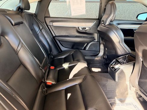 Used 2023 Volvo S90 B6 Ultimate w/ Protection Package Premier image 24
