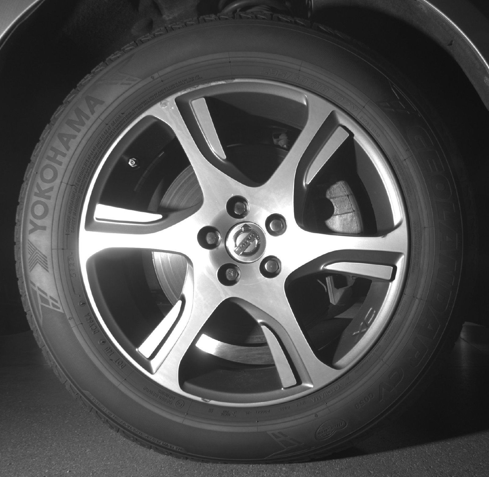 Used 2015 Volvo XC60 T6 AWD/4WD image 11