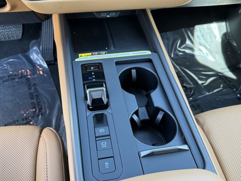 New 2026 Lexus ES 350e FWD image 24