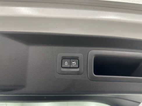 Certified 2025 MAZDA CX-50 AWD 2.5 Hybrid w/ Premium Pkg image 8