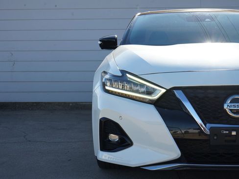 Used 2019 Nissan Maxima SR w/ Premium Package image 8