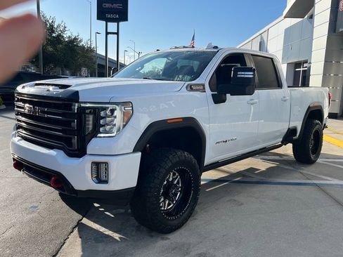 Used 2023 GMC Sierra 2500 AT4 w/ Gooseneck/5TH Wheel Package image 3