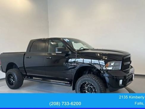Used 2019 RAM 1500 Classic SLT w/ Black Appearance Group AWD/4WD image 1