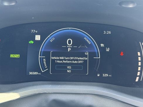 Used 2025 Toyota Camry SE image 15