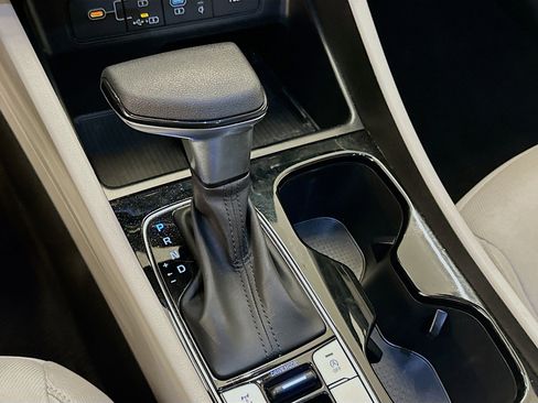 Used 2025 Hyundai Tucson SEL AWD/4WD image 24