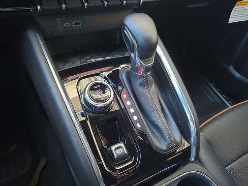 Used 2023 GMC Canyon AT4 w/ LPO, Sports Bar Package image 16