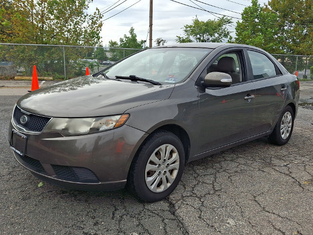Used 2010 Kia Forte EX FWD image 2
