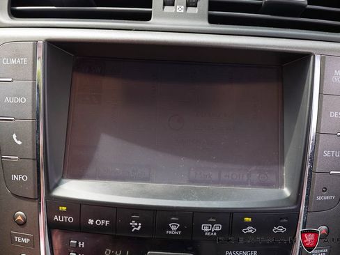 Used 2014 Lexus IS 250C w/ Navigation System Package RWD image 32