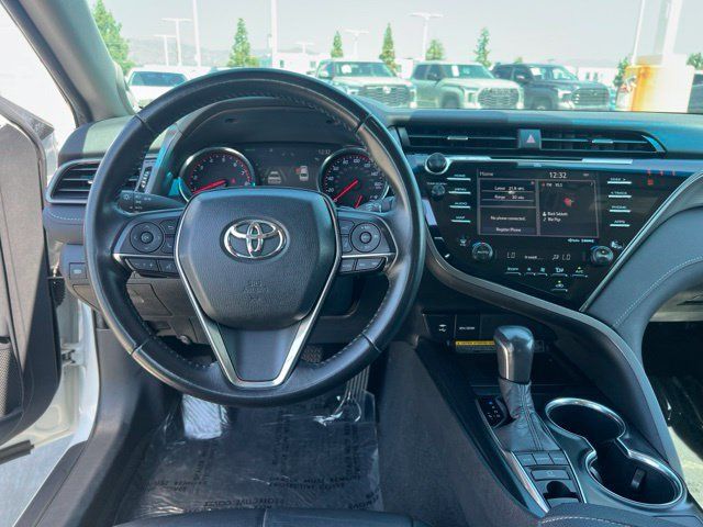 Used 2019 Toyota Camry XSE FWD image 13