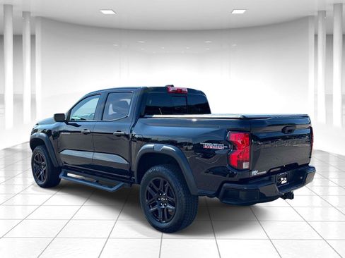 Used 2025 Chevrolet Colorado Trail Boss AWD/4WD image 5