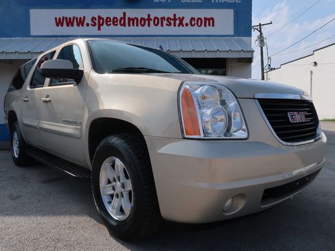 Used 2008 GMC Yukon XL SLE w/ Convenience Package image 6
