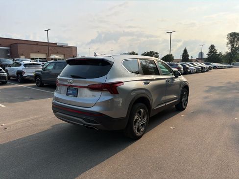 Used 2023 Hyundai Santa Fe SE AWD/4WD image 2