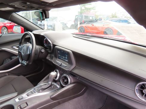 Used 2018 Chevrolet Camaro LT image 15