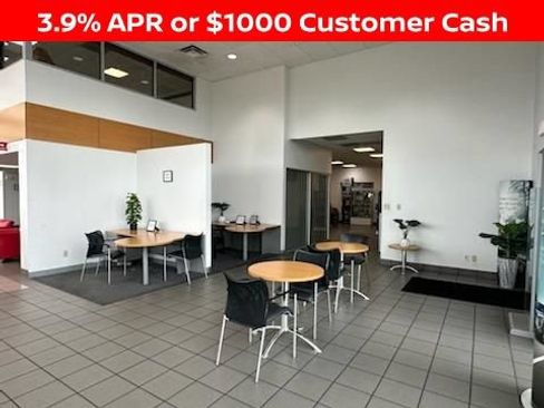 New 2026 Nissan Sentra SR w/ Floor Mat Package FWD image 39