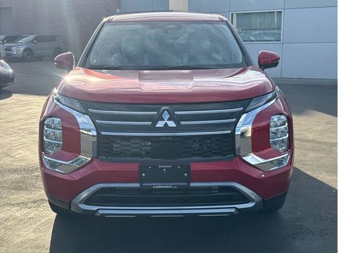 New 2026 Mitsubishi Outlander LE FWD image 9