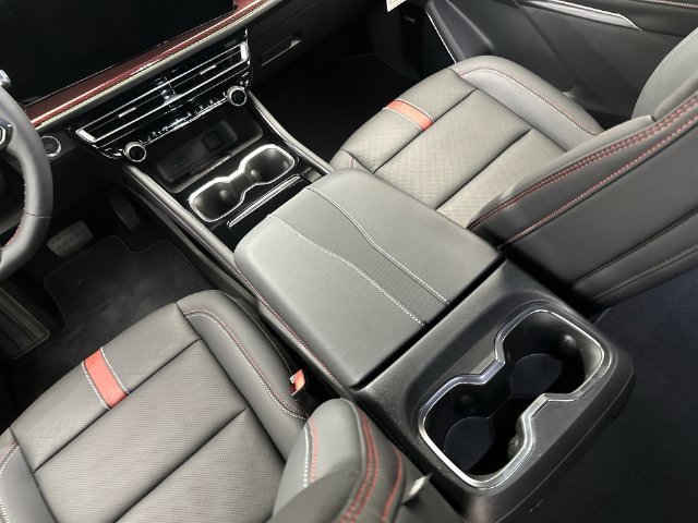 New 2026 Chevrolet Traverse RS AWD/4WD image 24