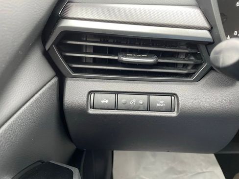 Used 2024 Nissan Altima 2.5 SR image 24