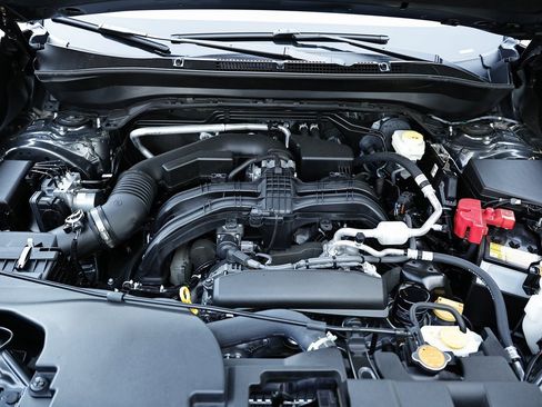 Used 2025 Subaru Forester Touring image 31